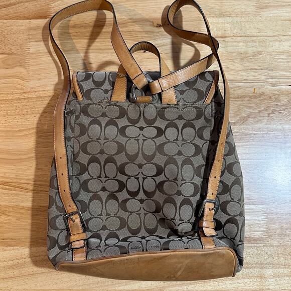 Coach Classic Signature Khaki Jacquard Vachetta Buckle Drawstring Backpack, EUC - Picture 2 of 8